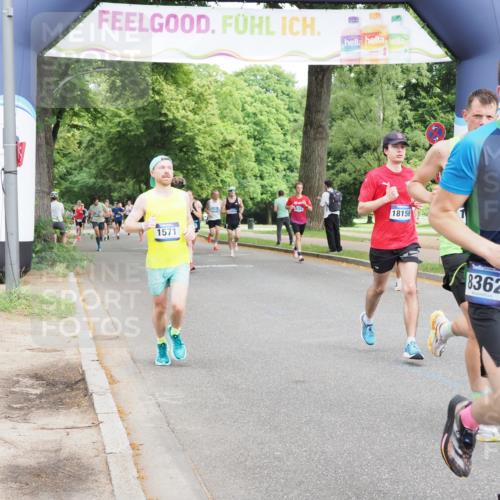 29.06.2025 - hella hamburg halbmarathon MichiJ http://msf.ph/oto/8226259 29.06.2025 10:25:32 Zwischen KM18-KM19 1411, 1571, 3959, 5315, 5961, 8362, 10852, 12051, 12168, 13972, 17078, 18156, 18357, 18824, 18986 meine-sportfotos.de