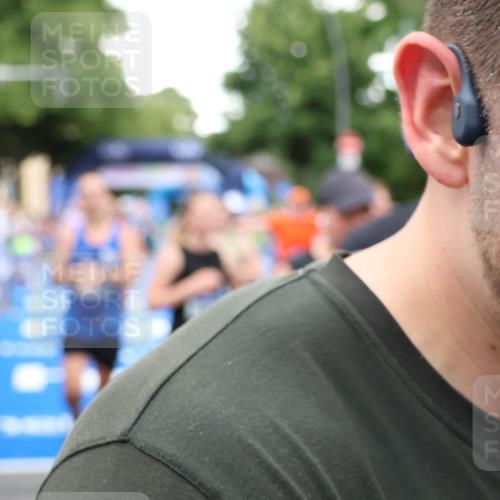 29.06.2025 - hella hamburg halbmarathon Zöllner http://msf.ph/oto/8226300 29.06.2025 10:53:01 Ziel 1258, 2099, 3334, 4557, 4558, 4770, 5907, 7509, 8139, 8720, 9093, 10724, 12155, 12367, 12519, 12910, 14791, 15430, 18590, 18720 meine-sportfotos.de