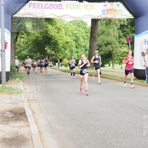 29.06.2025 - hella hamburg halbmarathon MichiJ http://msf.ph/oto/8226348 29.06.2025 10:25:35 Zwischen KM18-KM19 1411, 1571, 4860, 5315, 8084, 8362, 13972, 14075, 17078, 18156, 18986 meine-sportfotos.de