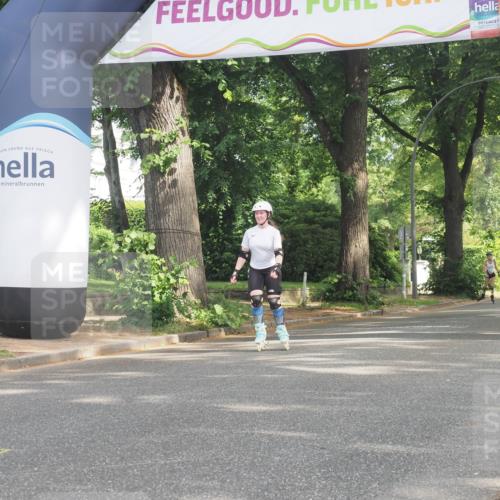 29.06.2025 - hella hamburg halbmarathon KatJ http://msf.ph/oto/8226381 29.06.2025 09:40:58 Zwischen KM18-KM19  meine-sportfotos.de