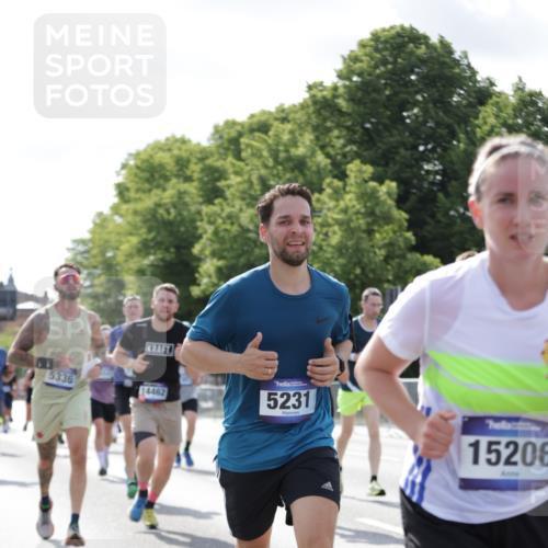 29.06.2025 - hella hamburg halbmarathon Jannik Wohlers http://msf.ph/oto/8226385 29.06.2025 09:51:39 Lombardsbrücke 1057, 1312, 1353, 1569, 1604, 1763, 3437, 3697, 5014, 5047, 5129, 5231, 5336, 5690, 5987, 6373, 6700, 6705, 6711, 6770, 7185, 7710, 8074, 8359, 8564, 9358, 9547, 9659, 10691, 10978, 11821, 12438, xxx, 13269, 14226, 14228, 14462, 15164, 15185, 15206, 15451, 15846, 15935, 16052, 16503, 16547, 17016, 17403, 17733, 17911, 18049, 18304, 18330, 18399, 18772, 18829, 18878, 19009 meine-sportfotos.de