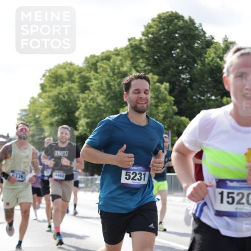 29.06.2025 - hella hamburg halbmarathon Jannik Wohlers http://msf.ph/oto/8226445 29.06.2025 09:51:39 Lombardsbrücke 1057, 1312, 1353, 1569, 1604, 1763, 3437, 3697, 5014, 5047, 5129, 5231, 5336, 5690, 5987, 6373, 6700, 6705, 6711, 6770, 7185, 7710, 8074, 8359, 8564, 9358, 9547, 9659, 10691, 10978, 11821, 12438, xxx, 13269, 14226, 14228, 14462, 15164, 15185, 15206, 15451, 15846, 15935, 16052, 16503, 16547, 17016, 17403, 17733, 17911, 18049, 18304, 18330, 18399, 18772, 18829, 18878, 19009 meine-sportfotos.de