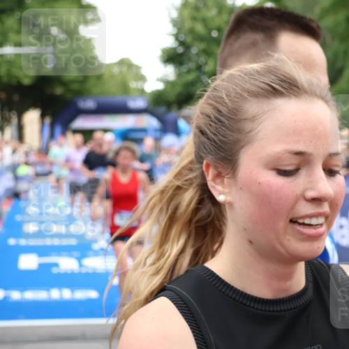 29.06.2025 - hella hamburg halbmarathon Zöllner http://msf.ph/oto/8226573 29.06.2025 10:53:03 Ziel 3258, 3334, 4770, 5907, 7509, 8139, 8587, 9093, 12155, 12367, 12519, 12910, 14791, 15430, 18590, 18720 meine-sportfotos.de
