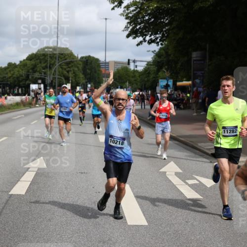29.06.2025 - hella hamburg halbmarathon Yannick Fuchs http://msf.ph/oto/8226623 29.06.2025 10:33:27 20KM 1164, 2262, 2719, 2980, 3014, 3136, 3431, 4359, 5248, 6682, 6684, 8450, 8958, 9403, 10218, 11055, 11281, 11282, 11379, 11447, 12137, 12772, 13137, 13800, 14093, 14905, 15257, 15372, 15561, 15873, 15965, 16280, 17154, 17646, 17722, 18188, 19004, 19151 meine-sportfotos.de