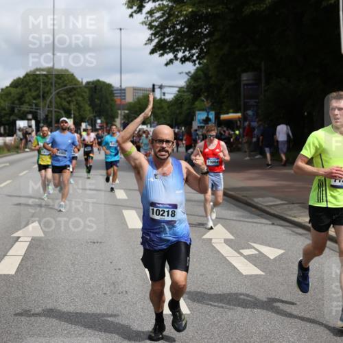 29.06.2025 - hella hamburg halbmarathon Yannick Fuchs http://msf.ph/oto/8226719 29.06.2025 10:33:28 20KM 1164, 1445, 2719, 2980, 3014, 3136, 3431, 4359, 6682, 6684, 8450, 8958, 9403, 10218, 11055, 11281, 11282, 11379, 11447, 12137, 12772, 13137, 13800, 14093, 14905, 15257, 15372, 15561, 15873, 15965, 16280, 17154, 17646, 17722, 18188, 19004, 19151 meine-sportfotos.de