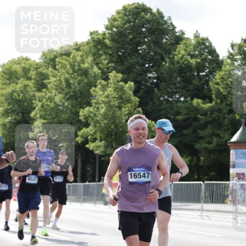 29.06.2025 - hella hamburg halbmarathon Jannik Wohlers http://msf.ph/oto/8226728 29.06.2025 09:51:43 Lombardsbrücke 1057, 1312, 1353, 1569, 1604, 1631, 1763, 3305, 3697, 5014, 5047, 5129, 5231, 5336, 5690, 5987, 6373, 6700, 6705, 6711, 6770, 7185, 7710, 8074, 8564, 9358, 9547, 9659, 10691, 10978, 11821, 12438, xxx, 13269, 14226, 14228, 14462, 15164, 15206, 15270, 15309, 15451, 15846, 16052, 16547, 17016, 17159, 17403, 17637, 17733, 17911, 18304, 18489, 18772, 18829, 18878, 18987, 19009 meine-sportfotos.de