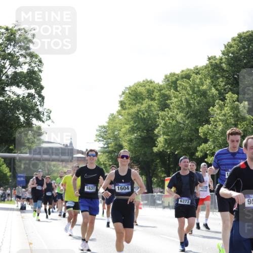29.06.2025 - hella hamburg halbmarathon Jannik Wohlers http://msf.ph/oto/8226781 29.06.2025 09:51:45 Lombardsbrücke 1057, 1312, 1353, 1569, 1604, 1631, 1763, 3305, 3697, 5047, 5231, 5336, 5690, 5987, 6373, 6705, 6711, 7185, 7710, 8564, 9444, 9547, 9659, 10493, 10978, 11821, 12438, xxx, 13269, 13728, 14226, 14228, 14462, 15206, 15270, 15309, 15451, 16052, 16547, 17016, 17159, 17403, 17637, 17733, 17911, 18304, 18489, 18659, 18772, 18829, 18878, 18987, 19009 meine-sportfotos.de