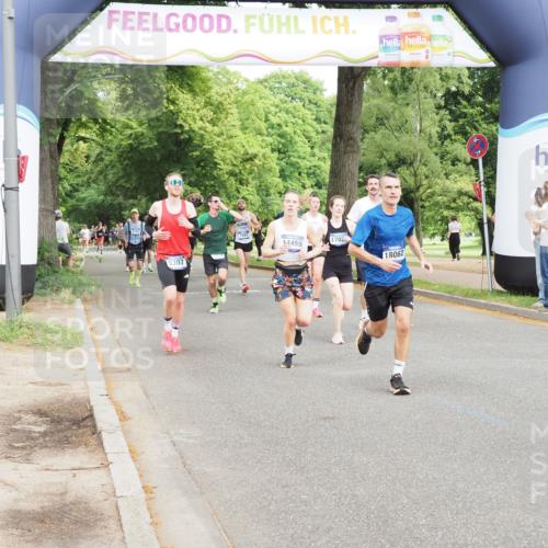 29.06.2025 - hella hamburg halbmarathon MichiJ http://msf.ph/oto/8226818 29.06.2025 10:25:42 Zwischen KM18-KM19 2196, 3790, 8084, 14075, 14459, 17024, 17658, 18038, 18062, 18733 meine-sportfotos.de