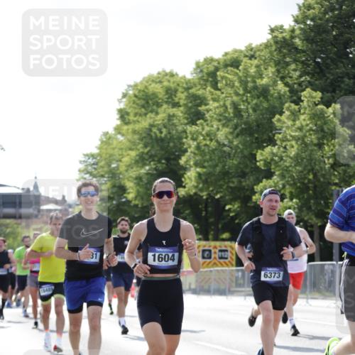 29.06.2025 - hella hamburg halbmarathon Jannik Wohlers http://msf.ph/oto/8226833 29.06.2025 09:51:45 Lombardsbrücke 1057, 1312, 1353, 1569, 1604, 1631, 1763, 3305, 3697, 5047, 5231, 5336, 5690, 5987, 6373, 6705, 6711, 7185, 7710, 8564, 9444, 9547, 9659, 10493, 10978, 11821, 12438, xxx, 13269, 13728, 14226, 14228, 14462, 15206, 15270, 15309, 15451, 16052, 16547, 17016, 17159, 17403, 17637, 17733, 17911, 18304, 18489, 18659, 18772, 18829, 18878, 18987, 19009 meine-sportfotos.de