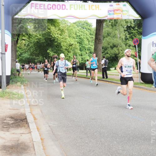 29.06.2025 - hella hamburg halbmarathon MichiJ http://msf.ph/oto/8227016 29.06.2025 10:25:46 Zwischen KM18-KM19 2196, 3790, 5092, 5307, 7482, 9178, 14459, 17024, 17658, 18062 meine-sportfotos.de
