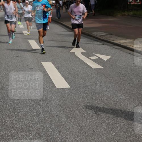 29.06.2025 - hella hamburg halbmarathon Yannick Fuchs http://msf.ph/oto/8227073 29.06.2025 10:33:30 20KM 1164, 1445, 2719, 2980, 3014, 3136, 3431, 4359, 6682, 6684, 8450, 8958, 9403, 10218, 11055, 11281, 11282, 11447, 11619, 12137, 12772, 13137, 13800, 14093, 14905, 15257, 15372, 15561, 15866, 15873, 15965, 16280, 17646, 18188, 19004, 19151 meine-sportfotos.de