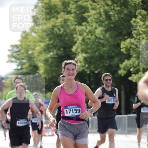 29.06.2025 - hella hamburg halbmarathon Jannik Wohlers http://msf.ph/oto/8227147 29.06.2025 09:51:49 Lombardsbrücke 1057, 1468, 1604, 1631, 1763, 3305, 3618, 3697, 3852, 4871, 4915, 5047, 5231, 5336, 5690, 6373, 6705, 6711, 7710, 8564, 9348, 9444, 9547, 9659, 10493, 10978, 11062, 11679, 11821, 12438, 12772, xxx, 13269, 13728, 14462, 15270, 15309, 15451, 16052, 16547, 16591, 16592, 17159, 17403, 17637, 18304, 18489, 18560, 18659, 18772, 18829, 18878, 18987, 19009 meine-sportfotos.de