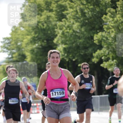 29.06.2025 - hella hamburg halbmarathon Jannik Wohlers http://msf.ph/oto/8227169 29.06.2025 09:51:49 Lombardsbrücke 1057, 1468, 1604, 1631, 1763, 3305, 3618, 3697, 3852, 4871, 4915, 5047, 5231, 5336, 5690, 6373, 6705, 6711, 7710, 8564, 9348, 9444, 9547, 9659, 10493, 10978, 11062, 11679, 11821, 12438, 12772, xxx, 13269, 13728, 14462, 15270, 15309, 15451, 16052, 16547, 16591, 16592, 17159, 17403, 17637, 18304, 18489, 18560, 18659, 18772, 18829, 18878, 18987, 19009 meine-sportfotos.de
