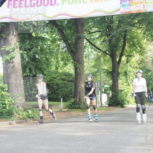 29.06.2025 - hella hamburg halbmarathon KatJ http://msf.ph/oto/8227195 29.06.2025 09:41:04 Zwischen KM18-KM19  meine-sportfotos.de