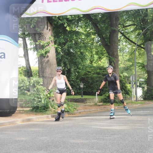 29.06.2025 - hella hamburg halbmarathon KatJ http://msf.ph/oto/8227258 29.06.2025 09:41:05 Zwischen KM18-KM19  meine-sportfotos.de