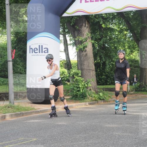29.06.2025 - hella hamburg halbmarathon KatJ http://msf.ph/oto/8227386 29.06.2025 09:41:06 Zwischen KM18-KM19  meine-sportfotos.de