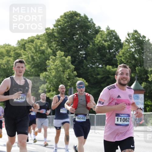 29.06.2025 - hella hamburg halbmarathon Jannik Wohlers http://msf.ph/oto/8227509 29.06.2025 09:51:53 Lombardsbrücke 1057, 1139, 1468, 1604, 1631, 1763, 3305, 3618, 3852, 4565, 4871, 4915, 5336, 5690, 6373, 6550, 6711, 7710, 8564, 8852, 9348, 9444, 9547, 9659, 10493, 10741, 11062, 11495, 11679, 11821, 12046, 12772, 13269, 13728, 14449, 14462, 14813, 15233, 15270, 15309, 16547, 16591, 16592, 17159, 17637, 17926, 18489, 18560, 18659, 18829, 18987, 19009 meine-sportfotos.de