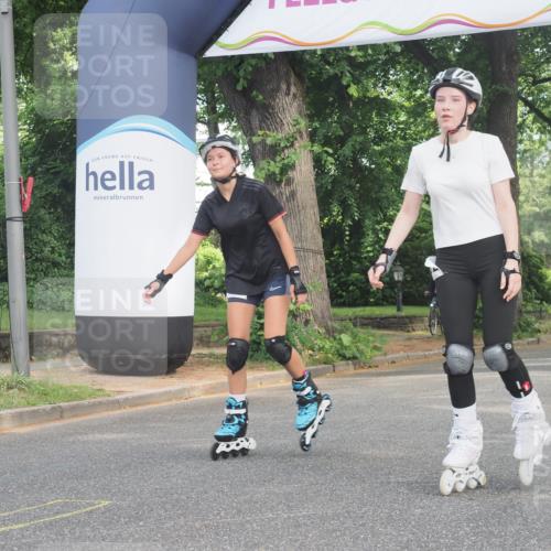 29.06.2025 - hella hamburg halbmarathon KatJ http://msf.ph/oto/8227548 29.06.2025 09:41:06 Zwischen KM18-KM19  meine-sportfotos.de