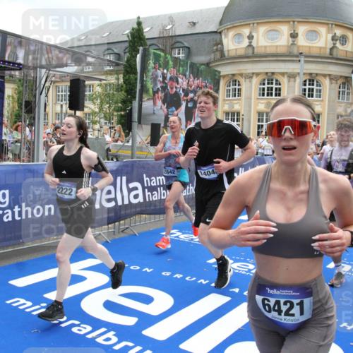 29.06.2025 - hella hamburg halbmarathon Michael Strokosch http://msf.ph/oto/8227549 29.06.2025 10:46:31 Ziel 2222, 2842, 4237, 4497, 6421, 6978, 7335, 8482, 8981, 9232, 9386, 9529, 9786, 11185, 11773, 12891, 14045, 14228, 14482, 15157, 16127, 17281, 17461, 18637, 19209 meine-sportfotos.de