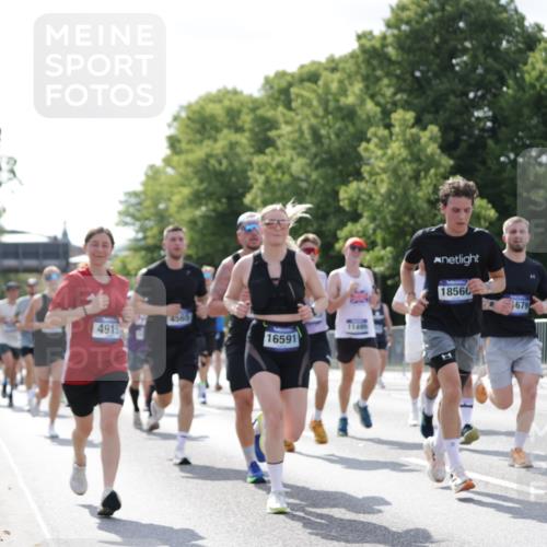29.06.2025 - hella hamburg halbmarathon Jannik Wohlers http://msf.ph/oto/8227594 29.06.2025 09:51:55 Lombardsbrücke 1057, 1139, 1468, 1604, 1631, 1763, 3305, 3618, 3852, 4565, 4871, 4915, 5011, 5690, 6373, 6550, 6711, 7710, 8852, 9348, 9444, 9547, 10493, 10741, 11062, 11495, 11679, 11821, 12046, 12772, 13269, 13728, 14449, 14813, 15233, 15270, 15309, 16338, 16547, 16591, 16592, 17159, 17281, 17637, 17926, 18489, 18560, 18659, 18829, 18987, 19009 meine-sportfotos.de