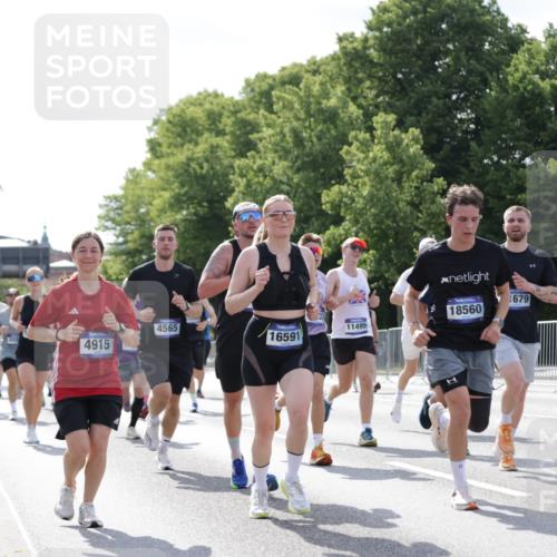 29.06.2025 - hella hamburg halbmarathon Jannik Wohlers http://msf.ph/oto/8227650 29.06.2025 09:51:55 Lombardsbrücke 1057, 1139, 1468, 1604, 1631, 1763, 3305, 3618, 3852, 4565, 4871, 4915, 5011, 5690, 6373, 6550, 6711, 7710, 8852, 9348, 9444, 9547, 10493, 10741, 11062, 11495, 11679, 11821, 12046, 12772, 13269, 13728, 14449, 14813, 15233, 15270, 15309, 16338, 16547, 16591, 16592, 17159, 17281, 17637, 17926, 18489, 18560, 18659, 18829, 18987, 19009 meine-sportfotos.de