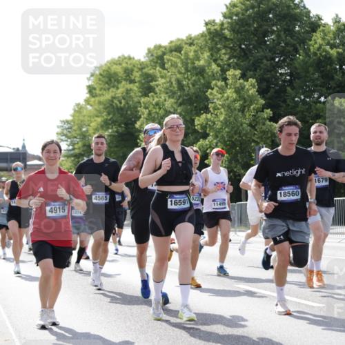 29.06.2025 - hella hamburg halbmarathon Jannik Wohlers http://msf.ph/oto/8227669 29.06.2025 09:51:55 Lombardsbrücke 1057, 1139, 1468, 1604, 1631, 1763, 3305, 3618, 3852, 4565, 4871, 4915, 5011, 5690, 6373, 6550, 6711, 7710, 8852, 9348, 9444, 9547, 10493, 10741, 11062, 11495, 11679, 11821, 12046, 12772, 13269, 13728, 14449, 14813, 15233, 15270, 15309, 16338, 16547, 16591, 16592, 17159, 17281, 17637, 17926, 18489, 18560, 18659, 18829, 18987, 19009 meine-sportfotos.de
