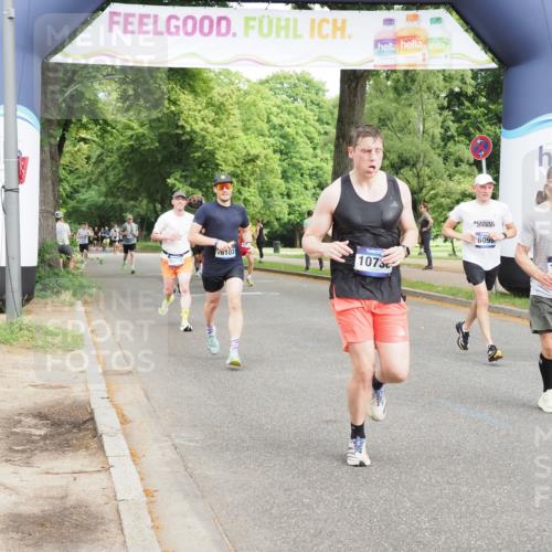 29.06.2025 - hella hamburg halbmarathon MichiJ http://msf.ph/oto/8227837 29.06.2025 10:25:58 Zwischen KM18-KM19 6095, 10738, 13854, 14387, 16523, 17137, 17723, 18159 meine-sportfotos.de
