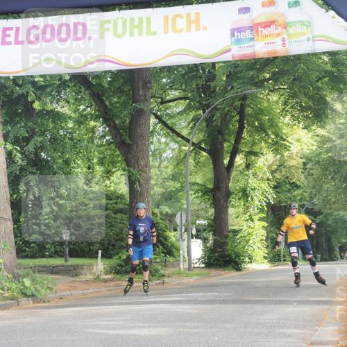 29.06.2025 - hella hamburg halbmarathon KatJ http://msf.ph/oto/8227840 29.06.2025 09:41:13 Zwischen KM18-KM19  meine-sportfotos.de