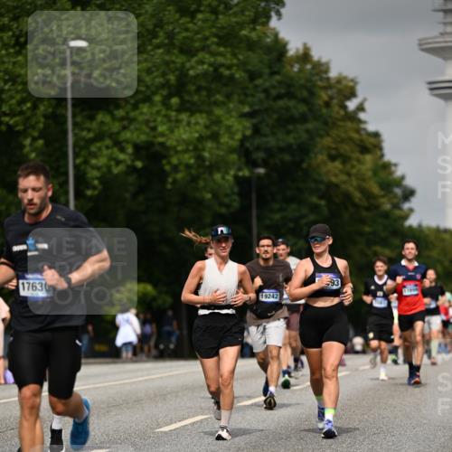 29.06.2025 - hella hamburg halbmarathon Dr. Thomas Lammeyer http://msf.ph/oto/8227851 29.06.2025 10:13:17 Kennedybrücke 1823, 3762, 4592, 7081, 9297, 9306, 10035, 10194, 10819, 11067 meine-sportfotos.de
