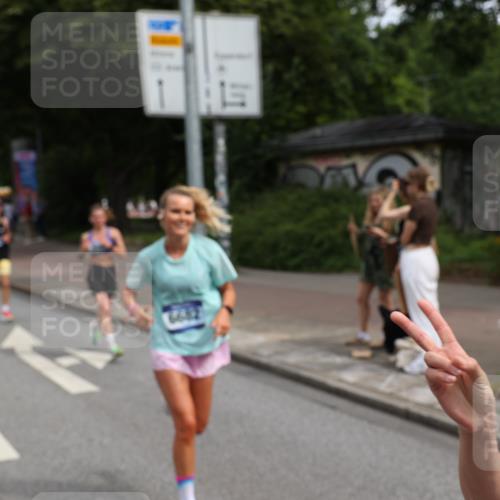 29.06.2025 - hella hamburg halbmarathon Yannick Fuchs http://msf.ph/oto/8227899 29.06.2025 10:33:35 20KM 1164, 1445, 1803, 2719, 2980, 3136, 3783, 4359, 6037, 6682, 6686, 6687, 8450, 8958, 9403, 10218, 11055, 11281, 11282, 11447, 11619, 12137, 12772, 13137, 13729, 13800, 14093, 14905, 15257, 15561, 15866, 15873, 15965, 16820, 17646, 18188, 18547, 18734, 19004, 19151 meine-sportfotos.de