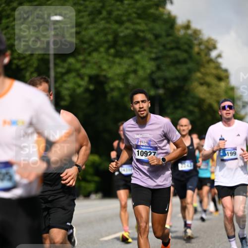 29.06.2025 - hella hamburg halbmarathon Dr. Thomas Lammeyer http://msf.ph/oto/8227930 29.06.2025 09:50:05 Kennedybrücke 1053, 1344, 1577, 1889, 2243, 4477, 4944, 5048, 5152, 5193, 5660, 7466, 7534, 7628, 8312, 8323, 10477, 10865, 10927, 11230, 11304 meine-sportfotos.de