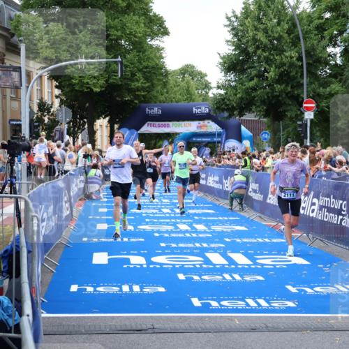 29.06.2025 - hella hamburg halbmarathon Zöllner http://msf.ph/oto/8228029 29.06.2025 10:53:16 Ziel 2111, 7383, 8273, 8361, 9142, 12875, 15179, 16929, 16986 meine-sportfotos.de