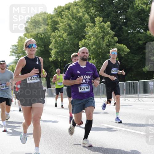 29.06.2025 - hella hamburg halbmarathon Jannik Wohlers http://msf.ph/oto/8228242 29.06.2025 09:51:58 Lombardsbrücke 1139, 1169, 1468, 1604, 1631, 3305, 3618, 3852, 4565, 4871, 4915, 5011, 6373, 6550, 6711, 7432, 8852, 9348, 9444, 9547, 10493, 10741, 11062, 11495, 11679, 11779, 11821, 12046, 12772, 13269, 13614, 13728, 14257, 14449, 14813, 15233, 15247, 15270, 15309, 16338, 16591, 16592, 17159, 17281, 17391, 17637, 17926, 18489, 18560, 18659, 18775, 18987 meine-sportfotos.de