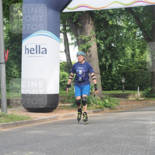 29.06.2025 - hella hamburg halbmarathon KatJ http://msf.ph/oto/8228267 29.06.2025 09:41:15 Zwischen KM18-KM19  meine-sportfotos.de