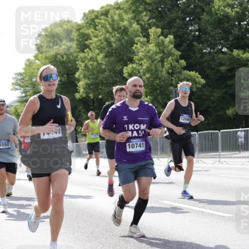 29.06.2025 - hella hamburg halbmarathon Jannik Wohlers http://msf.ph/oto/8228270 29.06.2025 09:51:58 Lombardsbrücke 1139, 1169, 1468, 1604, 1631, 3305, 3618, 3852, 4565, 4871, 4915, 5011, 6373, 6550, 6711, 7432, 8852, 9348, 9444, 9547, 10493, 10741, 11062, 11495, 11679, 11779, 11821, 12046, 12772, 13269, 13614, 13728, 14257, 14449, 14813, 15233, 15247, 15270, 15309, 16338, 16591, 16592, 17159, 17281, 17391, 17637, 17926, 18489, 18560, 18659, 18775, 18987 meine-sportfotos.de