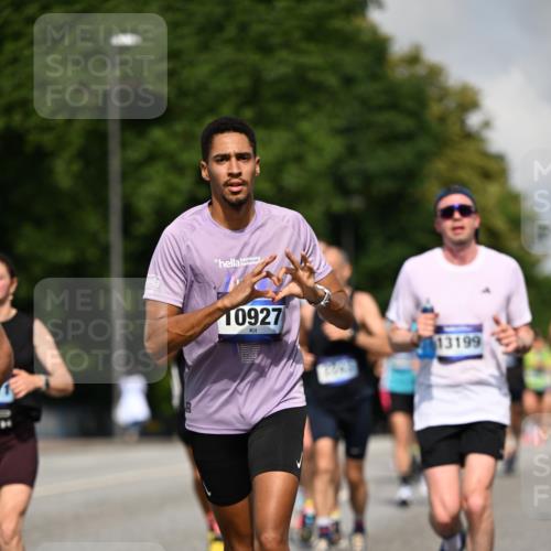 29.06.2025 - hella hamburg halbmarathon Dr. Thomas Lammeyer http://msf.ph/oto/8228308 29.06.2025 09:50:06 Kennedybrücke 1053, 1344, 1577, 1889, 2243, 4477, 4944, 5048, 5152, 5193, 5660, 7466, 7628, 8312, 8323, 10477, 10865, 10927, 11230, 11304 meine-sportfotos.de