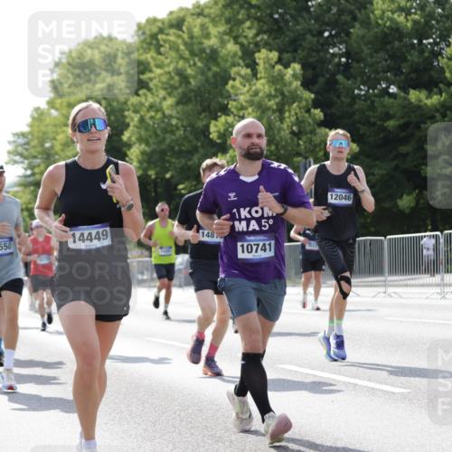 29.06.2025 - hella hamburg halbmarathon Jannik Wohlers http://msf.ph/oto/8228355 29.06.2025 09:51:58 Lombardsbrücke 1139, 1169, 1468, 1604, 1631, 3305, 3618, 3852, 4565, 4871, 4915, 5011, 6373, 6550, 6711, 7432, 8852, 9348, 9444, 9547, 10493, 10741, 11062, 11495, 11679, 11779, 11821, 12046, 12772, 13269, 13614, 13728, 14257, 14449, 14813, 15233, 15247, 15270, 15309, 16338, 16591, 16592, 17159, 17281, 17391, 17637, 17926, 18489, 18560, 18659, 18775, 18987 meine-sportfotos.de