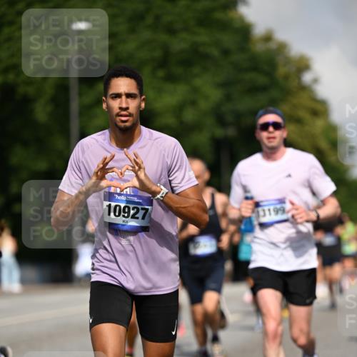 29.06.2025 - hella hamburg halbmarathon Dr. Thomas Lammeyer http://msf.ph/oto/8228377 29.06.2025 09:50:06 Kennedybrücke 1053, 1344, 1577, 1889, 2243, 4477, 4944, 5048, 5152, 5193, 5660, 7466, 7628, 8312, 8323, 10477, 10865, 10927, 11230, 11304 meine-sportfotos.de