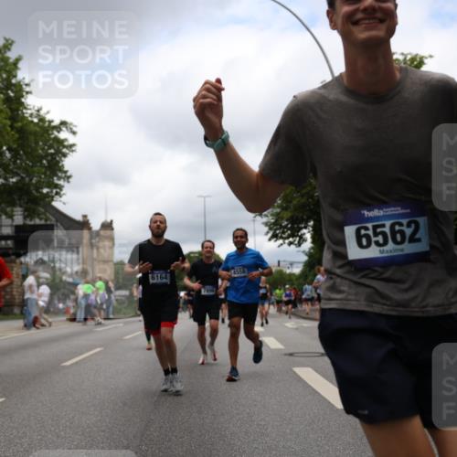 29.06.2025 - hella hamburg halbmarathon Yannick Fuchs http://msf.ph/oto/8228511 29.06.2025 10:46:38 20KM 1098, 1257, 1482, 1657, 2111, 2444, 2814, 3258, 3715, 3952, 4121, 4557, 4558, 4726, 4837, 5116, 5169, 5194, 5378, 6164, 6561, 6562, 7178, 7232, 7312, 7383, 7475, 7896, 8172, 8316, 8720, 8955, 9145, 10529, 10811, 11459, 12135, 12519, 13211, 13301, 14198, 14286, 14791, 14805, 15001, 15144, 15275, 15446, 15506, 15690, 16320, 16929, 17130, 17198, 17710, 17773, 18331 meine-sportfotos.de