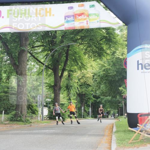 29.06.2025 - hella hamburg halbmarathon KatJ http://msf.ph/oto/8228519 29.06.2025 09:41:55 Zwischen KM18-KM19  meine-sportfotos.de