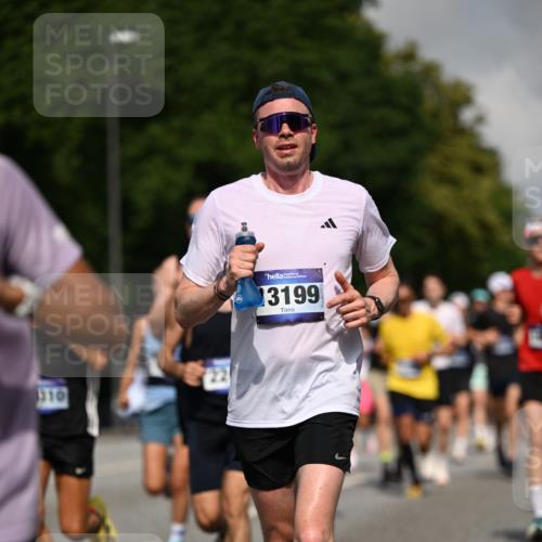 29.06.2025 - hella hamburg halbmarathon Dr. Thomas Lammeyer http://msf.ph/oto/8228563 29.06.2025 09:50:07 Kennedybrücke 1053, 1344, 1577, 1889, 2243, 4477, 4944, 5048, 5152, 5193, 5660, 7466, 7628, 8312, 8323, 10477, 10865, 10927, 11304 meine-sportfotos.de