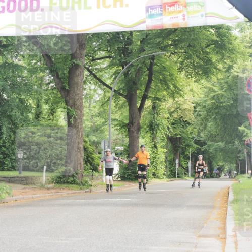 29.06.2025 - hella hamburg halbmarathon KatJ http://msf.ph/oto/8228612 29.06.2025 09:41:56 Zwischen KM18-KM19  meine-sportfotos.de