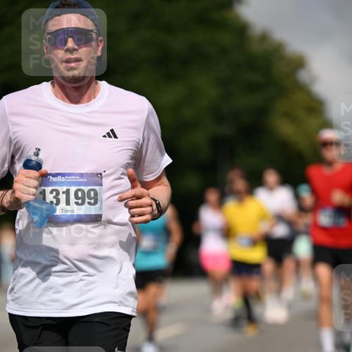 29.06.2025 - hella hamburg halbmarathon Dr. Thomas Lammeyer http://msf.ph/oto/8228641 29.06.2025 09:50:08 Kennedybrücke 1053, 1344, 1577, 1889, 2243, 4477, 4944, 5048, 5152, 5193, 5660, 7466, 7628, 8312, 8323, 10477, 10865, 10927, 11304 meine-sportfotos.de