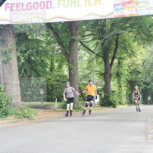29.06.2025 - hella hamburg halbmarathon KatJ http://msf.ph/oto/8228733 29.06.2025 09:41:58 Zwischen KM18-KM19  meine-sportfotos.de