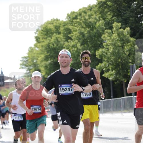 29.06.2025 - hella hamburg halbmarathon Jannik Wohlers http://msf.ph/oto/8228780 29.06.2025 09:52:03 Lombardsbrücke 1139, 1169, 1220, 1468, 1512, 3305, 3618, 3852, 4565, 4871, 4915, 5011, 6550, 7432, 7961, 8852, 9348, 9444, 10493, 10741, 10796, 11062, 11495, 11679, 11779, 12046, 12772, 13403, 13614, 13728, 14257, 14449, 14813, 15233, 15247, 15270, 15813, 16338, 16591, 16592, 17159, 17281, 17391, 17846, 17926, 18560, 18659, 18775, 18987 meine-sportfotos.de