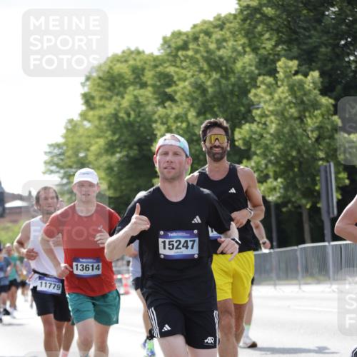 29.06.2025 - hella hamburg halbmarathon Jannik Wohlers http://msf.ph/oto/8228855 29.06.2025 09:52:03 Lombardsbrücke 1139, 1169, 1220, 1468, 1512, 3305, 3618, 3852, 4565, 4871, 4915, 5011, 6550, 7432, 7961, 8852, 9348, 9444, 10493, 10741, 10796, 11062, 11495, 11679, 11779, 12046, 12772, 13403, 13614, 13728, 14257, 14449, 14813, 15233, 15247, 15270, 15813, 16338, 16591, 16592, 17159, 17281, 17391, 17846, 17926, 18560, 18659, 18775, 18987 meine-sportfotos.de