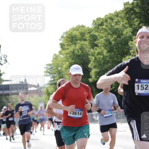 29.06.2025 - hella hamburg halbmarathon Jannik Wohlers http://msf.ph/oto/8228896 29.06.2025 09:52:03 Lombardsbrücke 1139, 1169, 1220, 1468, 1512, 3305, 3618, 3852, 4565, 4871, 4915, 5011, 6550, 7432, 7961, 8852, 9348, 9444, 10493, 10741, 10796, 11062, 11495, 11679, 11779, 12046, 12772, 13403, 13614, 13728, 14257, 14449, 14813, 15233, 15247, 15270, 15813, 16338, 16591, 16592, 17159, 17281, 17391, 17846, 17926, 18560, 18659, 18775, 18987 meine-sportfotos.de