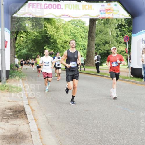 29.06.2025 - hella hamburg halbmarathon MichiJ http://msf.ph/oto/8228917 29.06.2025 10:26:12 Zwischen KM18-KM19 6047, 6123, 7310, 10451, 13148, 17125 meine-sportfotos.de