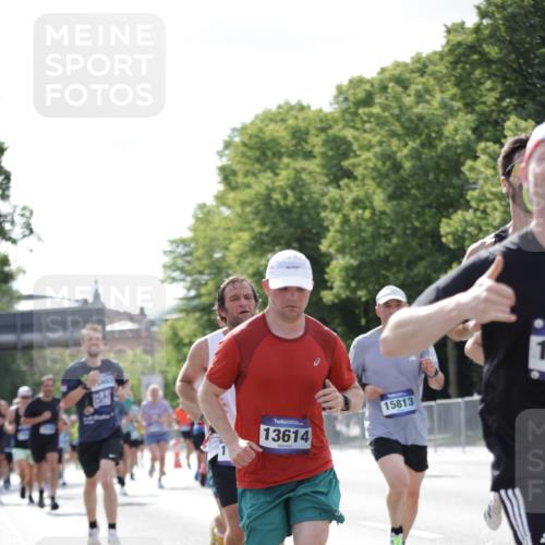 29.06.2025 - hella hamburg halbmarathon Jannik Wohlers http://msf.ph/oto/8228966 29.06.2025 09:52:03 Lombardsbrücke 1139, 1169, 1220, 1468, 1512, 3305, 3618, 3852, 4565, 4871, 4915, 5011, 6550, 7432, 7961, 8852, 9348, 9444, 10493, 10741, 10796, 11062, 11495, 11679, 11779, 12046, 12772, 13403, 13614, 13728, 14257, 14449, 14813, 15233, 15247, 15270, 15813, 16338, 16591, 16592, 17159, 17281, 17391, 17846, 17926, 18560, 18659, 18775, 18987 meine-sportfotos.de