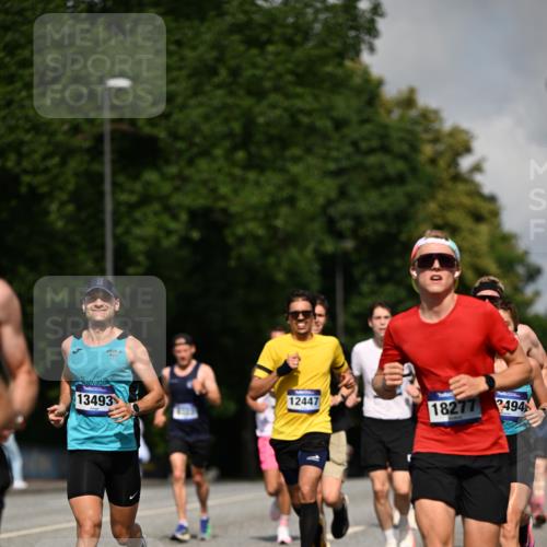 29.06.2025 - hella hamburg halbmarathon Dr. Thomas Lammeyer http://msf.ph/oto/8229090 29.06.2025 09:50:09 Kennedybrücke 1053, 1344, 1396, 1577, 1889, 2243, 4477, 4944, 5048, 5152, 5193, 5660, 7466, 7628, 8312, 8323, 10477, 10865, 10927, 11304, 11370 meine-sportfotos.de